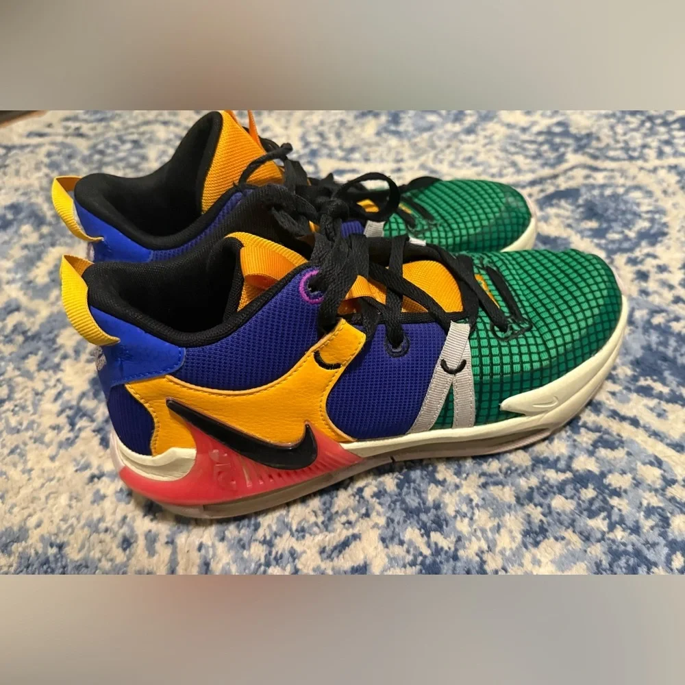 Nike LeBron Witness 6.5 YMid Multi-Color - FQ8170-585 MT